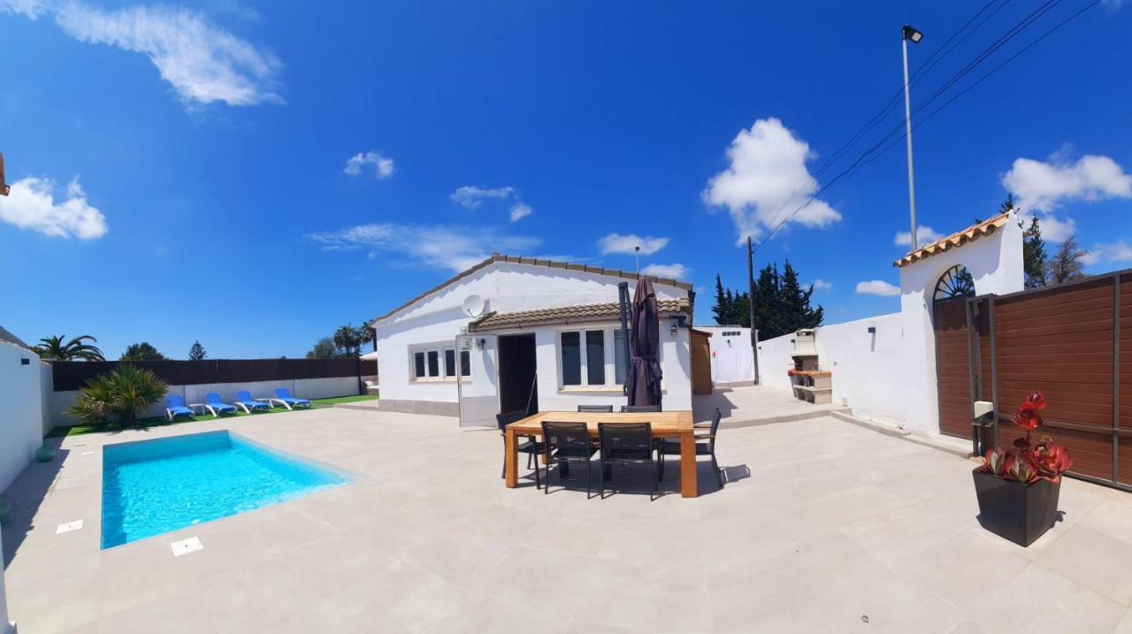 Villa Sancti Petri Chiclana de la Frontera Exterior photo
